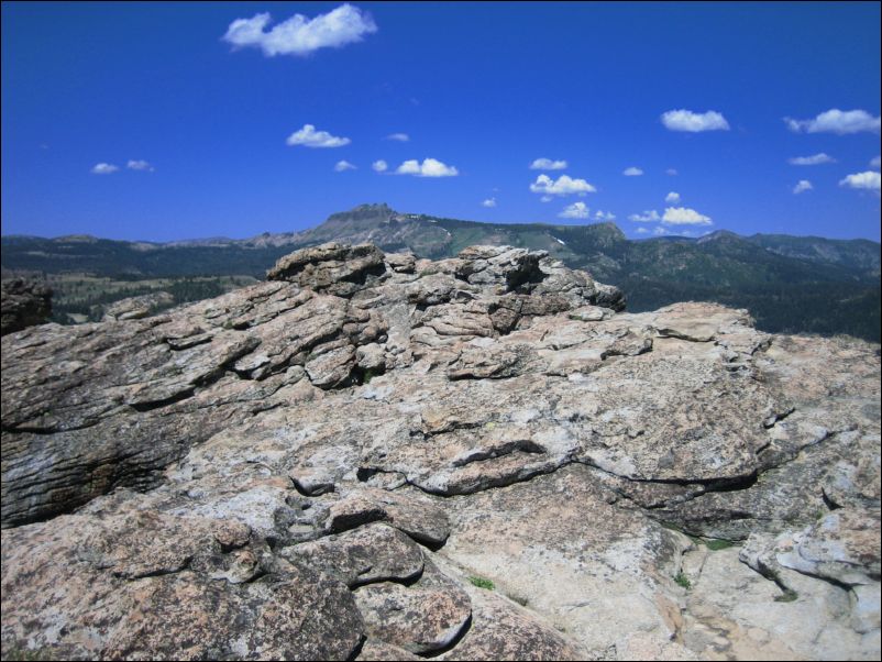 2006-07-22 Donner (10) Donner summit and castle